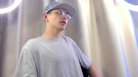 alejo online show from February 2025 04:42:01 AM