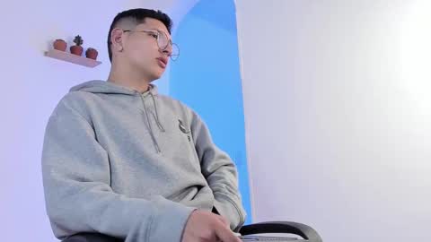 alejo online show from February 2025 03:10:02 AM