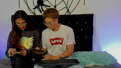 A Sexy Couple online show from October 2025 09:28:02 PM