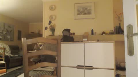 Aalex1717 online show from March 2025 12:00:02 AM