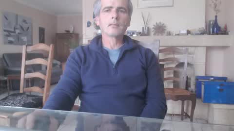 Aalex1717 online show from October 2025 06:58:02 AM