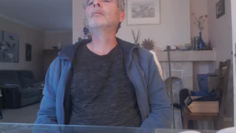 Aalex1717 online show from December 2025 08:34:01 AM