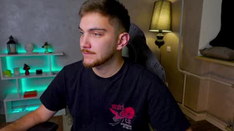 Alex online show from December 2024 04:22:02 AM