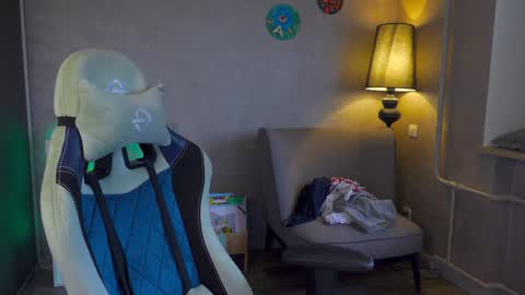 Alex online show from February 2025 07:13:02 AM