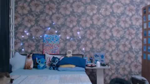 Snapshot of aalicebubble chatting on March 2026 08:28:01 AM Alice online show from March 2026 08:28:01 AM