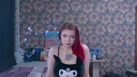 Snapshot of aalicebubble chatting on April 2026 12:15:01 PM Alice online show from April 2026 12:15:01 PM