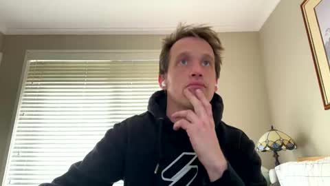 Snapshot of aanal341330 chatting on October 2025 06:33:01 AM Kris online show from October 2025 06:33:01 AM