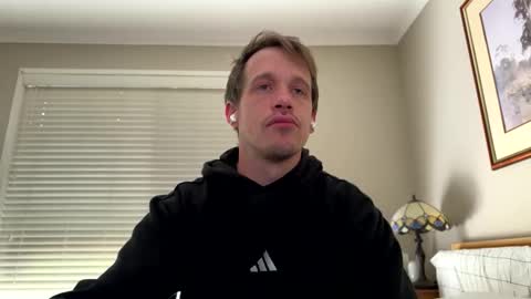 Snapshot of aanal341330 chatting on October 2025 12:10:01 AM Kris online show from October 2025 12:10:01 AM