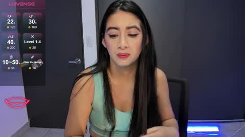 Snapshot of aandreamartinez1 chatting on October 2025 03:27:01 AM andrea online show from October 2025 03:27:01 AM