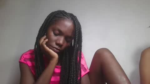 aangevelo online show from November 2025 11:51:02 AM