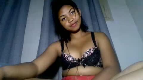 aariciah online show from November 2025 08:45:01 PM