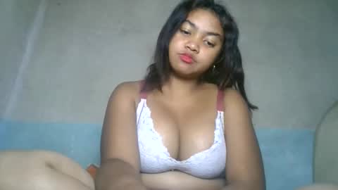 aariciah online show from April 2026 06:52:01 AM