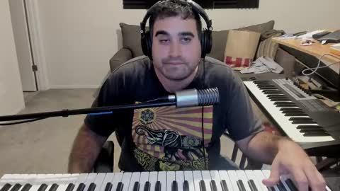 Aaron online show from September 2025 03:19:02 AM