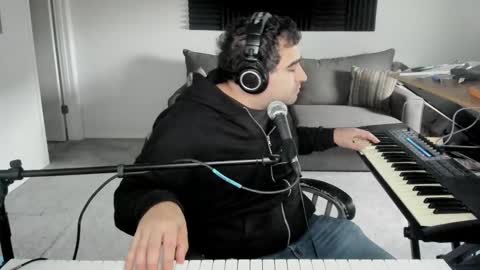 Aaron online show from November 2025 08:22:02 PM