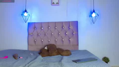 Aaron y Antonella online show from February 2025 11:14:02 PM