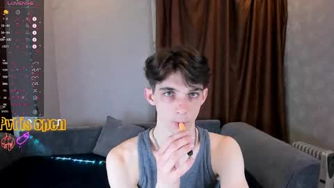 Snapshot of aaron_bang chatting on April 2026 07:49:01 PM Aaron Bang online show from April 2026 07:49:01 PM