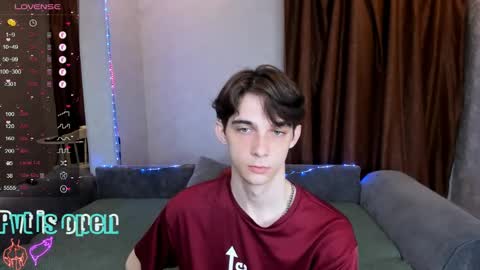 Snapshot of aaron_bang chatting on May 2026 10:26:01 PM Aaron Bang online show from May 2026 10:26:01 PM