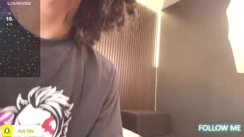 Snapshot of aaron_jassell1 chatting on February 2025 10:09:01 PM Aaron and Jassell online show from February 2025 10:09:01 PM