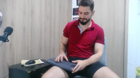 Aaron kwok online show from November 2025 12:43:02 AM