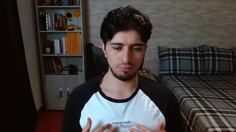 Aaron online show from February 2026 07:09:02 PM