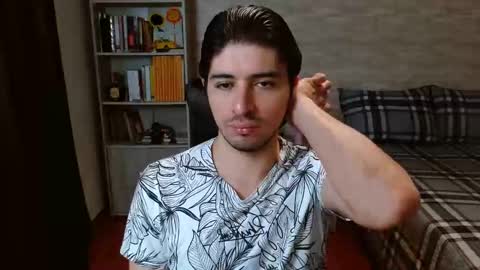 Snapshot of aaron_paul_ chatting on March 2026 07:57:01 PM Aaron online show from March 2026 07:57:01 PM