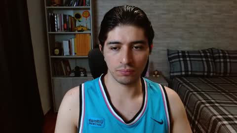 Snapshot of aaron_paul_ chatting on March 2026 06:51:01 PM Aaron online show from March 2026 06:51:01 PM