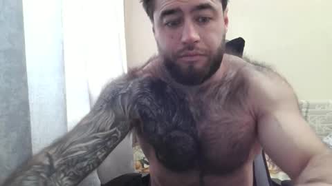 Snapshot of aaron_royal chatting on April 2026 04:21:02 AM Davin tayl online show from April 2026 04:21:02 AM