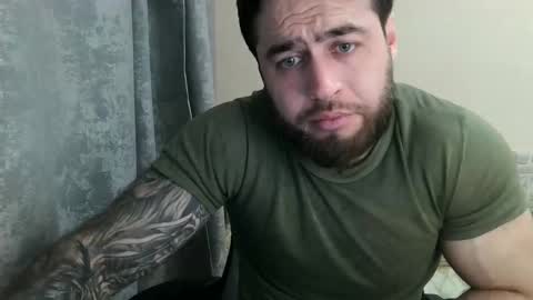Snapshot of aaron_royal chatting on April 2026 04:41:01 PM Davin tayl online show from April 2026 04:41:01 PM