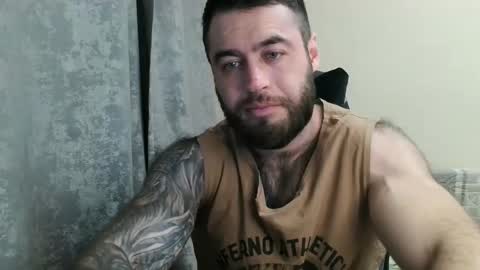 Snapshot of aaron_royal chatting on April 2026 04:21:01 PM Davin tayl online show from April 2026 04:21:01 PM