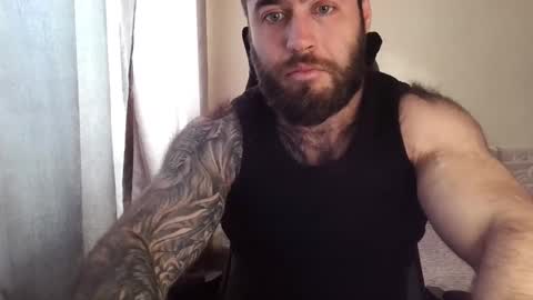 Snapshot of aaron_royal chatting on May 2026 03:22:01 AM Davin tayl online show from May 2026 03:22:01 AM