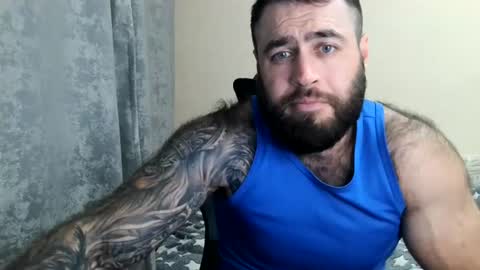 Snapshot of aaron_royal chatting on June 2026 08:35:01 PM Davin tayl online show from June 2026 08:35:01 PM