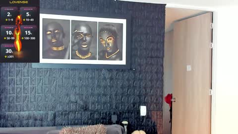 Snapshot of aaron_st chatting on January 2025 06:48:01 PM Aaron online show from January 2025 06:48:01 PM