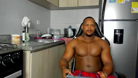 Snapshot of aaron_st chatting on October 2025 10:43:02 AM Aaron online show from October 2025 10:43:02 AM