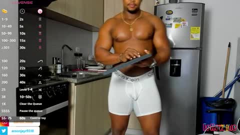 Snapshot of aaron_st chatting on October 2025 11:23:01 PM Aaron online show from October 2025 11:23:01 PM