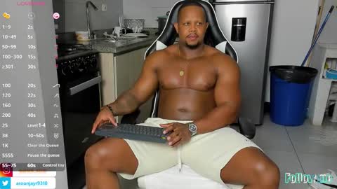 Snapshot of aaron_st chatting on October 2025 12:02:02 AM Aaron online show from October 2025 12:02:02 AM