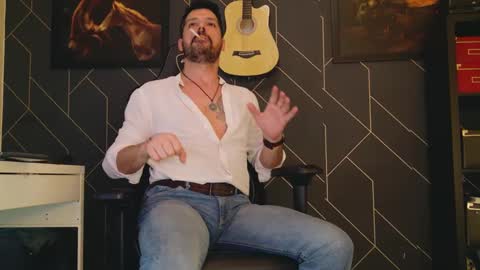 Aaron online show from February 2025 10:09:01 PM