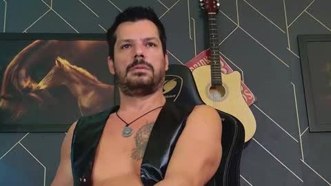 Aaron online show from March 2026 06:01:02 PM