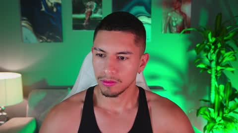 AARON  online show from January 2025 10:32:02 AM