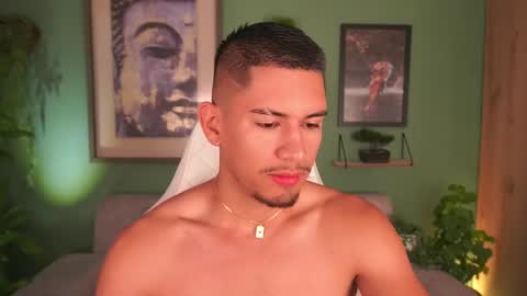 AARON  online show from February 2025 11:54:01 AM