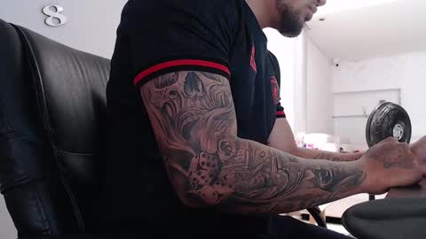 Snapshot of aaronhunter__ chatting on February 2025 06:22:01 PM ig aaron hunter123 online show from February 2025 06:22:01 PM