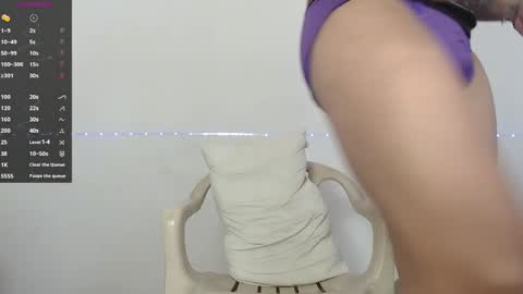 Snapshot of aaronhunter__ chatting on February 2025 12:13:01 AM ig aaron hunter123 online show from February 2025 12:13:01 AM