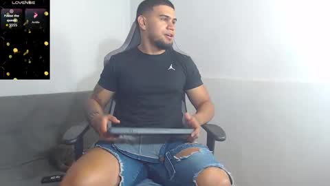 Snapshot of aaronhunter__ chatting on September 2025 10:39:02 AM ig aaron hunter123 online show from September 2025 10:39:02 AM