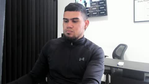 Snapshot of aaronhunter__ chatting on February 2026 05:13:02 PM ig aaron hunter123 online show from February 2026 05:13:02 PM