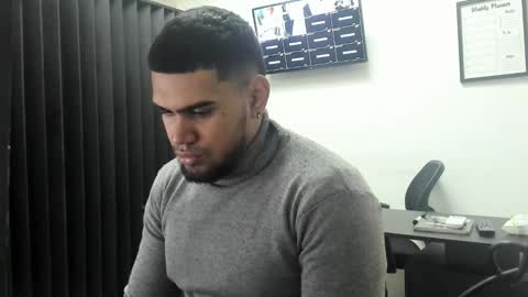 Snapshot of aaronhunter__ chatting on February 2026 02:27:02 PM ig aaron hunter123 online show from February 2026 02:27:02 PM