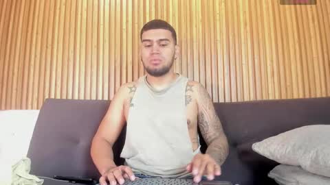 Snapshot of aaronhunter__ chatting on March 2026 03:10:02 AM ig aaron hunter123 online show from March 2026 03:10:02 AM