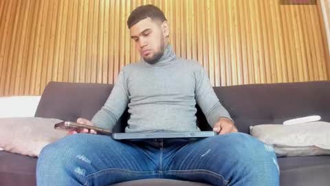 Snapshot of aaronhunter__ chatting on March 2026 02:10:02 PM ig aaron hunter123 online show from March 2026 02:10:02 PM