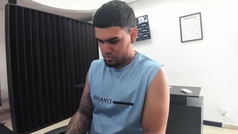 Snapshot of aaronhunter__ chatting on March 2026 03:17:01 PM ig aaron hunter123 online show from March 2026 03:17:01 PM