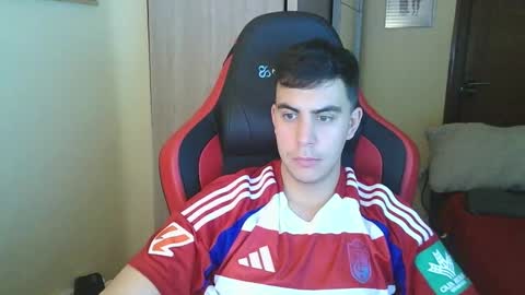 Snapshot of aaronlavine chatting on February 2025 05:16:01 PM aaronlavine online show from February 2025 05:16:01 PM