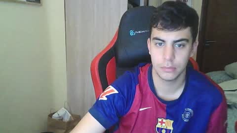 Snapshot of aaronlavine chatting on March 2025 04:11:02 PM aaronlavine online show from March 2025 04:11:02 PM