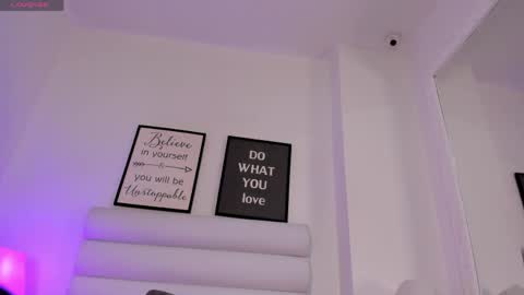 abbey_walker online show from April 2026 11:21:02 AM